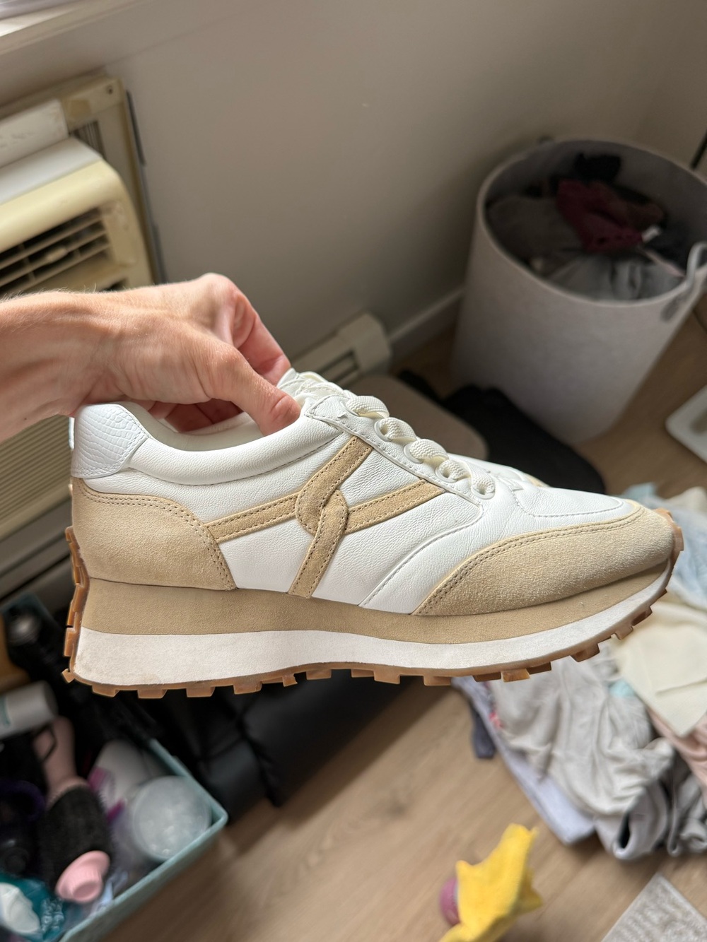 Veronica beard sneakers